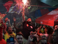 Brasil: con el celu y el cuerpo en las calles, por una épica amorosa  (una vez más el héroe colectivo)